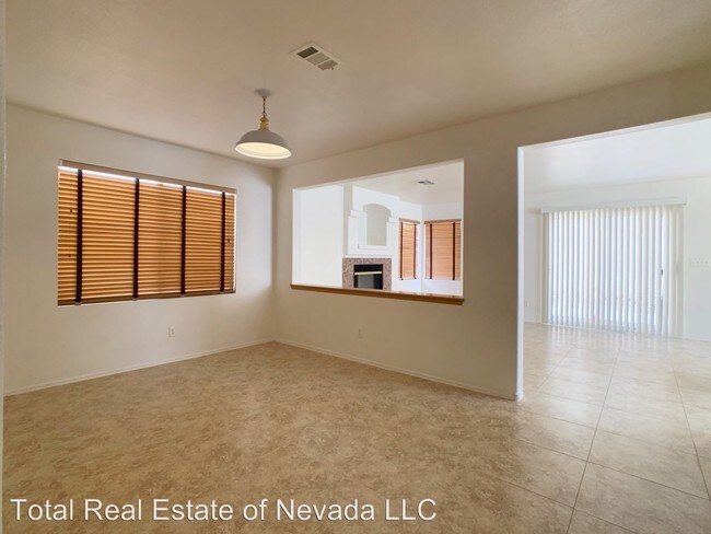 Building Photo - 5 br, 3 bath House - 9882 Pioneer Avenue
