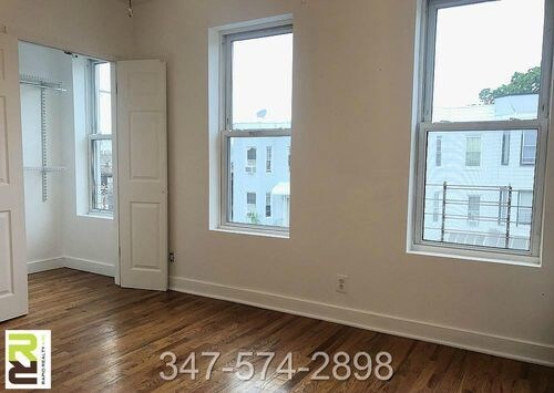 Building Photo - 320 42nd St