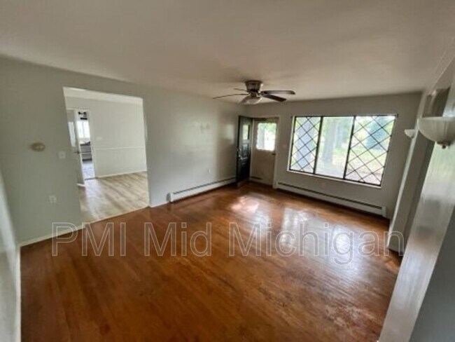 Foto del edificio - 1375 Lincoln Ave