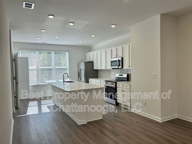 Foto del edificio - 4154 Tillie Cir