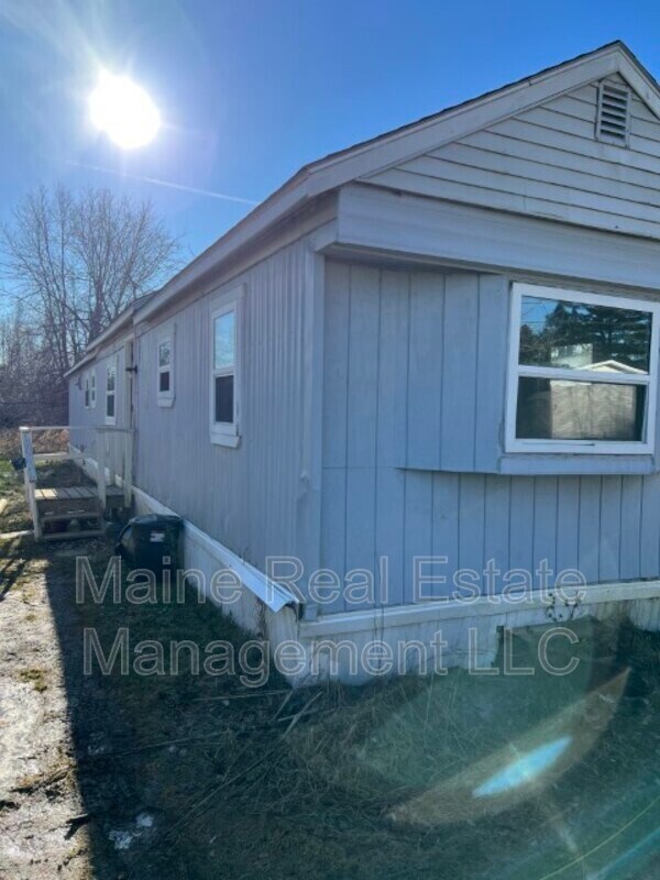 15 Linkin Park, Corinna, ME 04928 House Rental in Corinna, ME