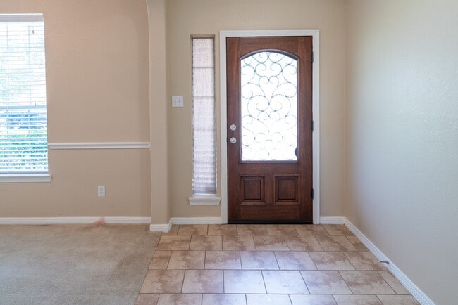 Building Photo - 962 Umbria Ln