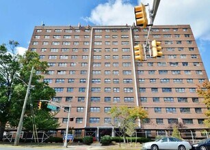 Building Photo - 1225 John F. Kennedy Blvd