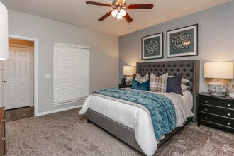 Interior Photo - Villages of Briar Forest