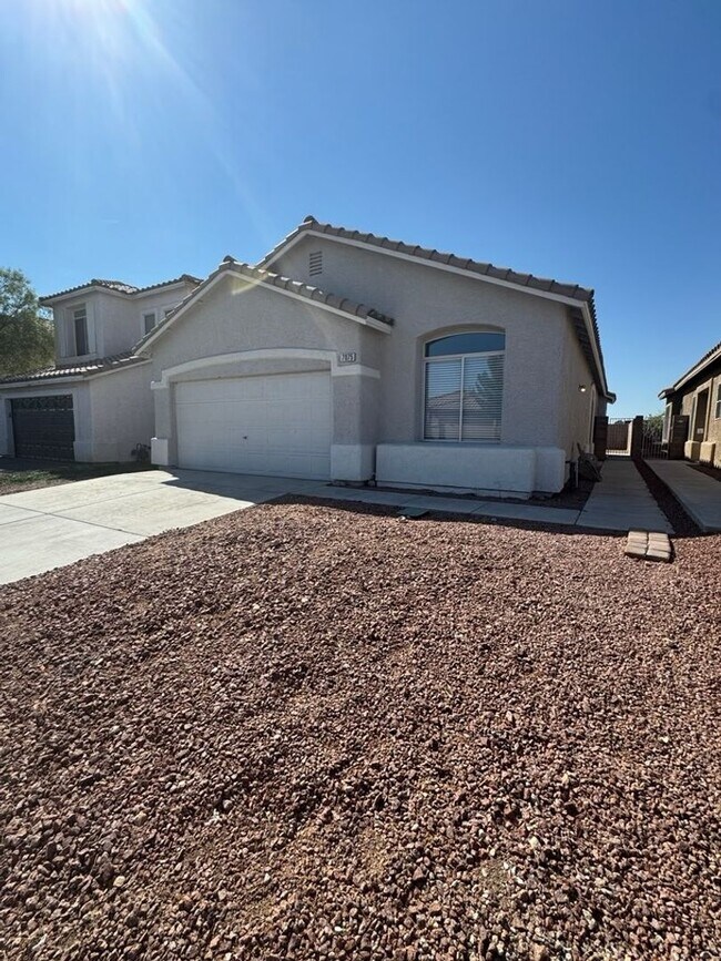 Building Photo - 7075 Russell Ranch Ave