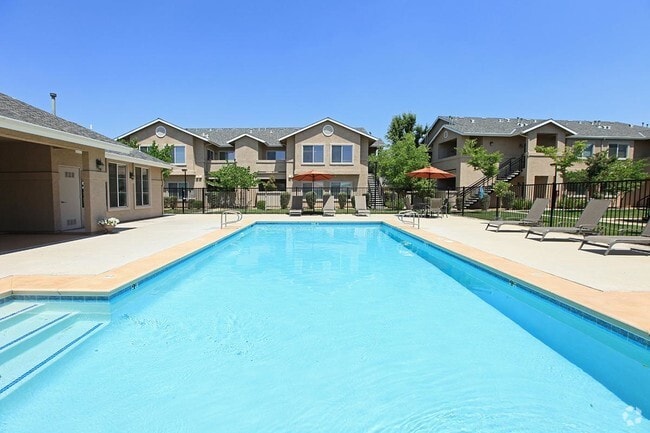 Building Photo - Granite Ridge