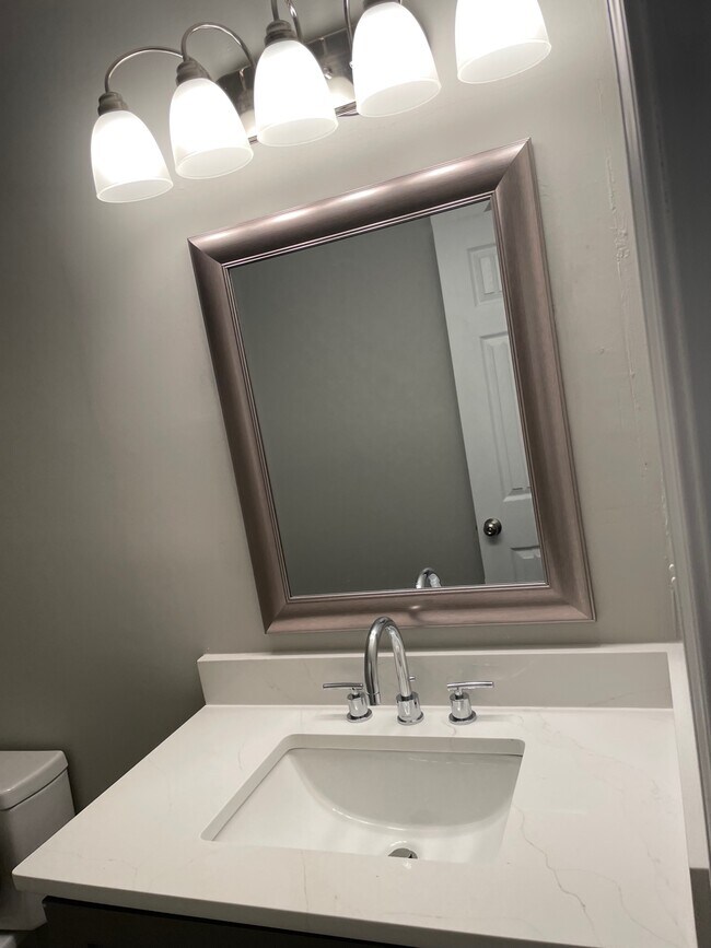Foto del edificio - 503 Timber Ridge Ct