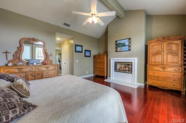 Foto del edificio - Downtown Huntington Beach - Beachfront Gorgeous Home - Stunning Remodel!!!