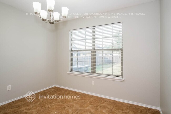 Building Photo - 308 Leanne Dr