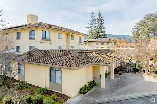 Fotografía del edificio - Wheeler Manor