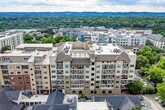 Primary Photo - Large 3/2 with Rooftop Pool Walking Distan...
