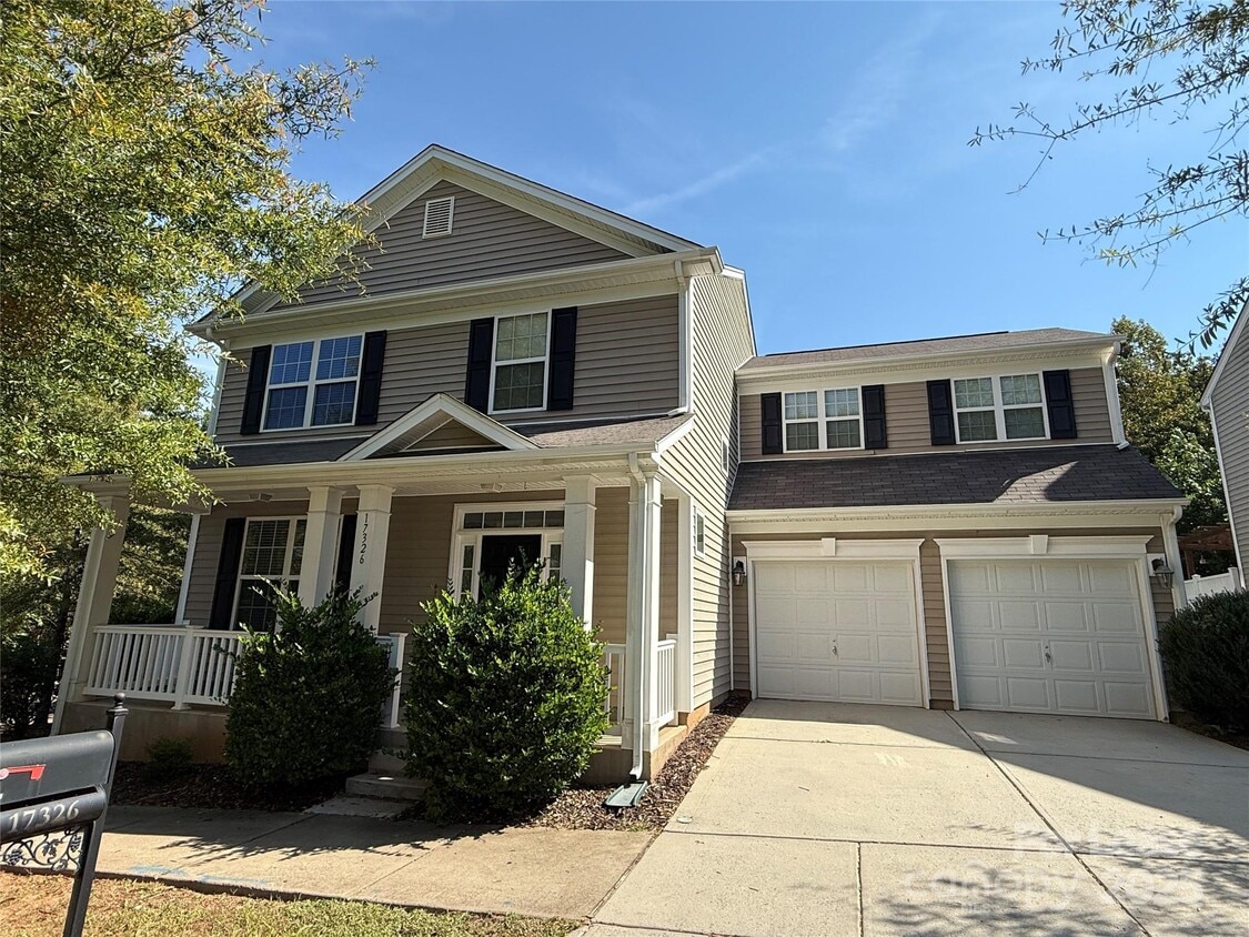 Foto principal - 17326 Caldwell Track Dr