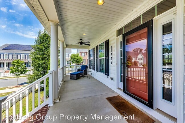 Foto del edificio - 6 br, 5.5 bath House - 12339 Juniper Bloss...