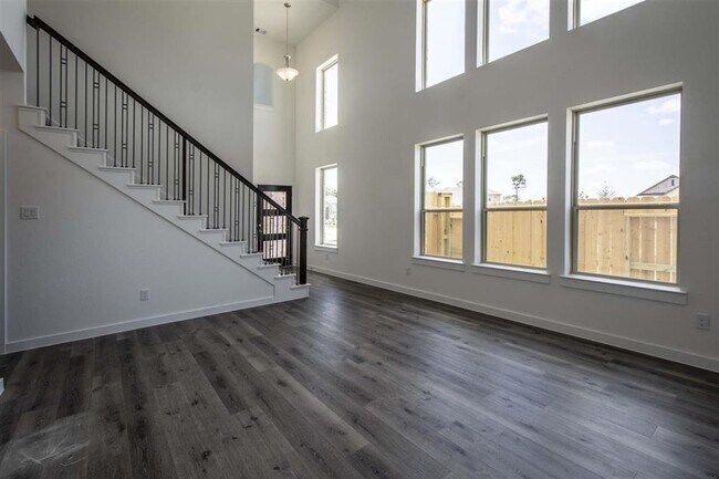Foto del edificio - 16311 Little Pine Creek Dr
