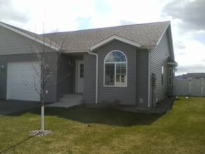 Building Photo - 138 Barron Way