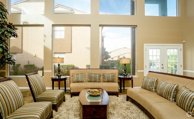 Centro de arrendamiento - Gables at Richmond Apartments