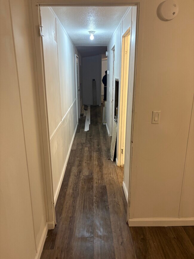 Foto del edificio - 736 Green Acres Ln