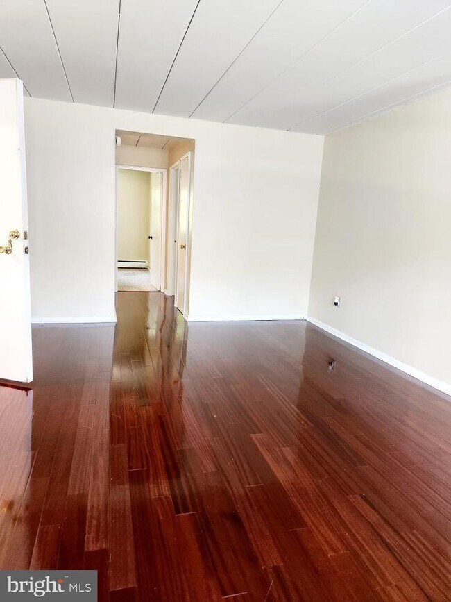Foto del edificio - 1 Radnor Dr