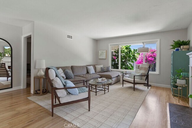 Foto del edificio - 2225 Grove Ave