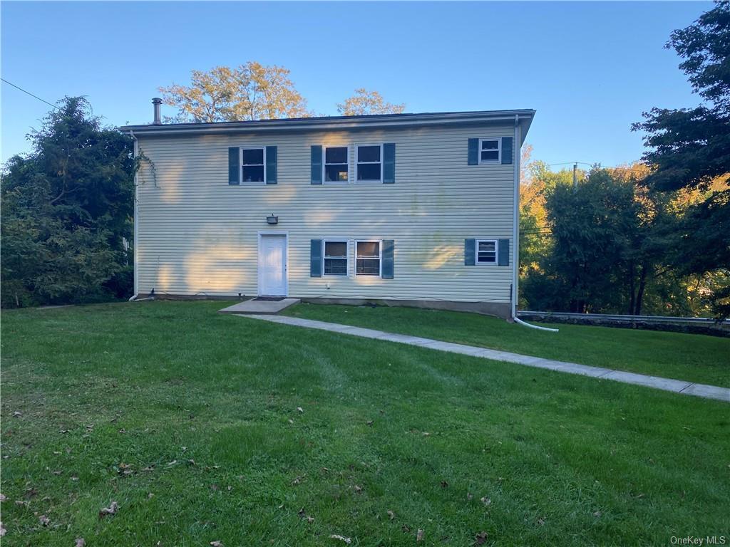 3775 Mahopac St, Jefferson Valley, NY 10535 Room for Rent in