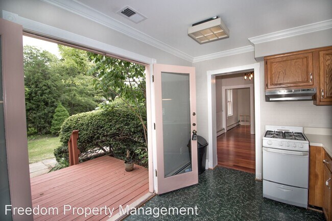 Building Photo - 1 br, 1 bath House - 9218 Portner Ave