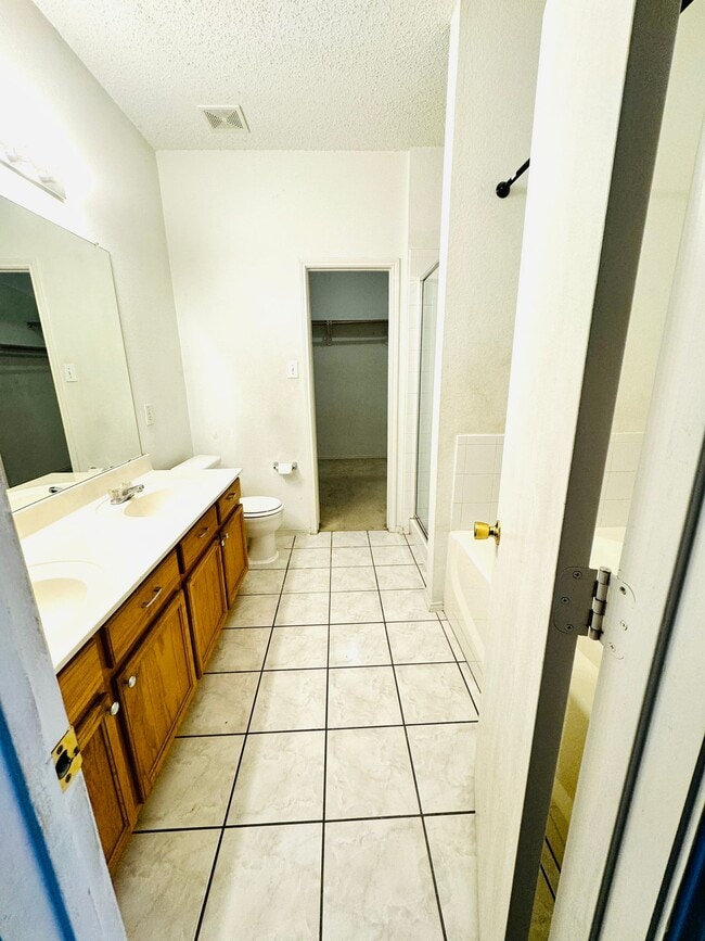 Building Photo - 6713 Red Rock Trl