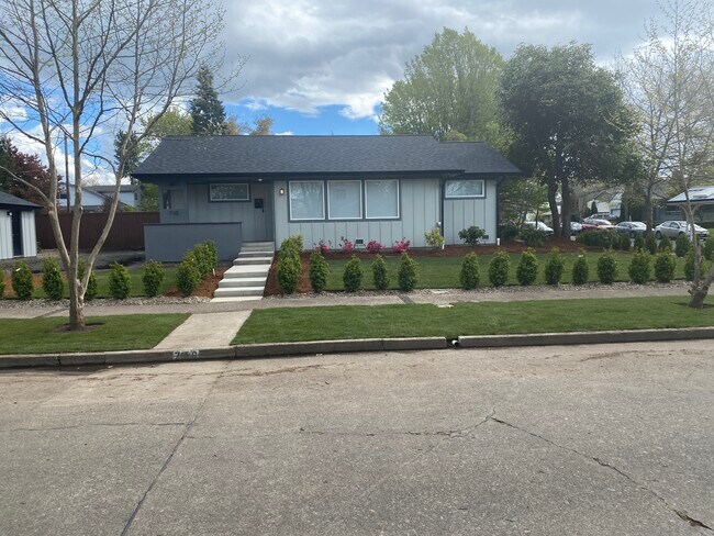 Foto del edificio - 710 E 22nd Ave