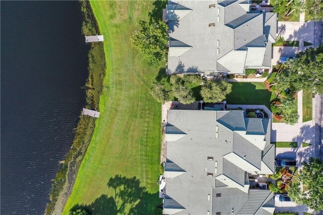 Foto del edificio - 1687 SW Harbour Isles Cir