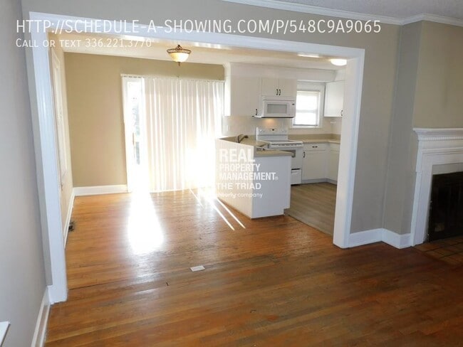 Building Photo - 2203 Maywood St