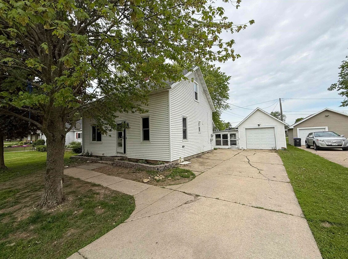 Foto principal - N5621 N Franklin St