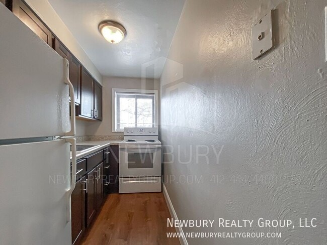 Building Photo - 1848 Chessland St