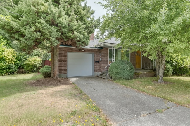 Building Photo - 10630 Renton Ave S
