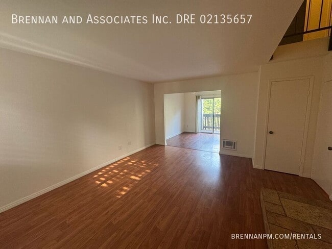 Building Photo - 7962 Mission Center Ct