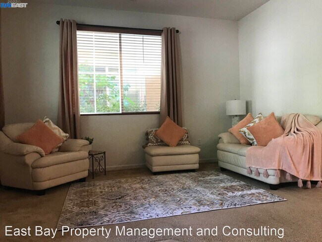 Foto del edificio - 4 br, 2.5 bath House - 1110 Red Wing Dr.