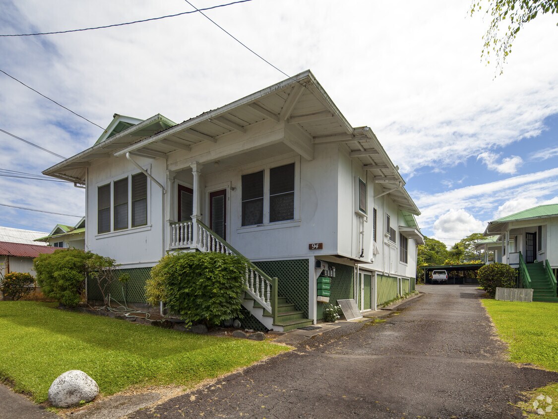 Building Photo - 94 Kapiolani St