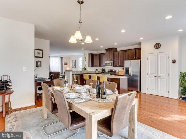 Building Photo - 1796 Rockledge Terrace