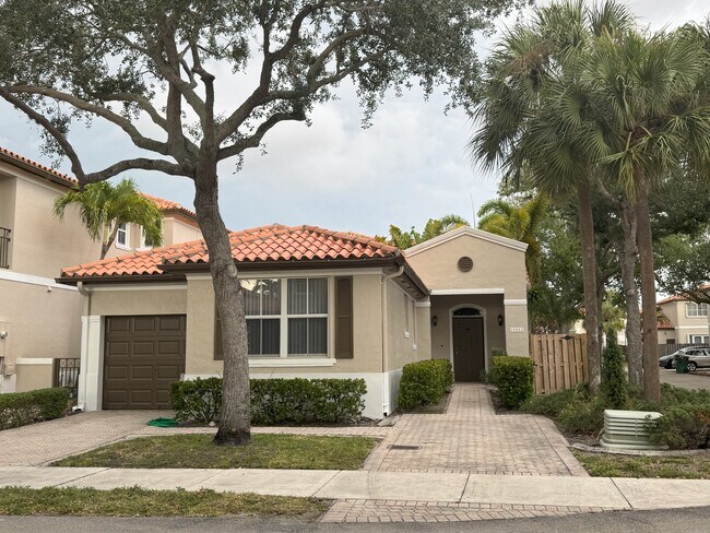 Foto del edificio - 14411 NW 83rd Pl