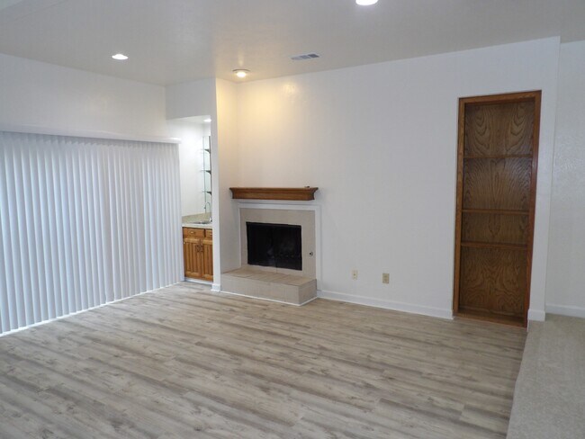 Foto del edificio - 3909 Rawlins St
