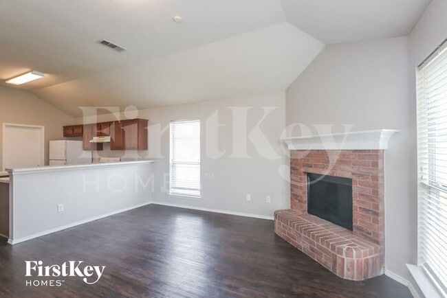 Building Photo - 14012 Caltha Dr
