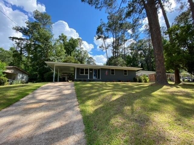Building Photo - 899 Tamarack Ave