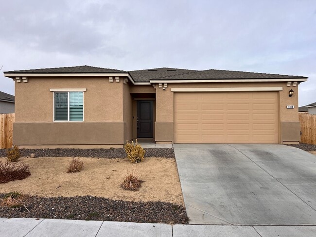 Building Photo - Beautiful newer, 4 Bedroom 2 Bath Home in Fernley