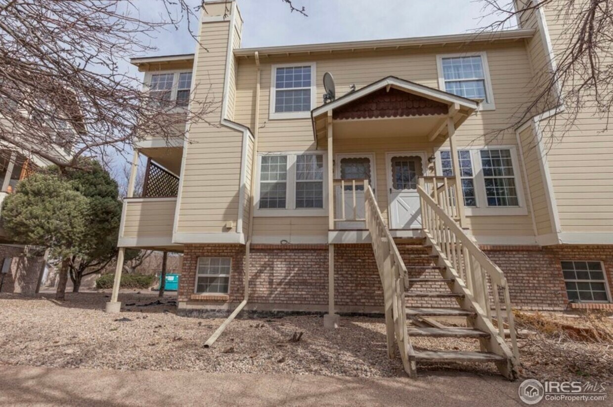 Primary Photo - 3200 Azalea Dr