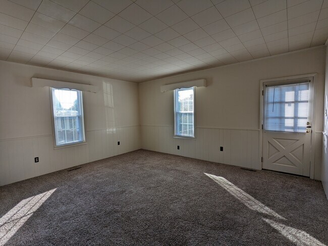 Living Room - 1320 Crawford Ave