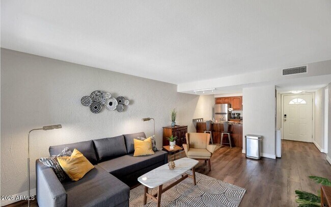 Foto del edificio - 3313 N 68th St