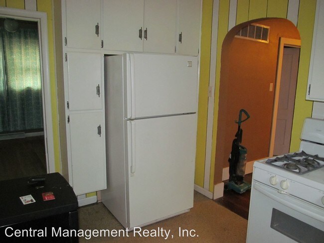 Building Photo - 3 br, 1 bath House - 306 W. Marion