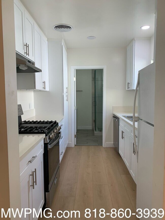 Foto del edificio - This Beautiful Home is Available NOW for L...