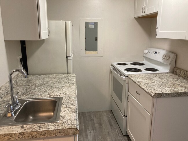 Building Photo - 503 Kellywood Mnr