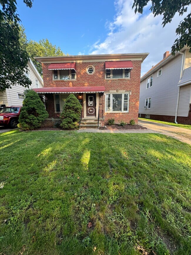 Building Photo - 3855 W 133rd St
