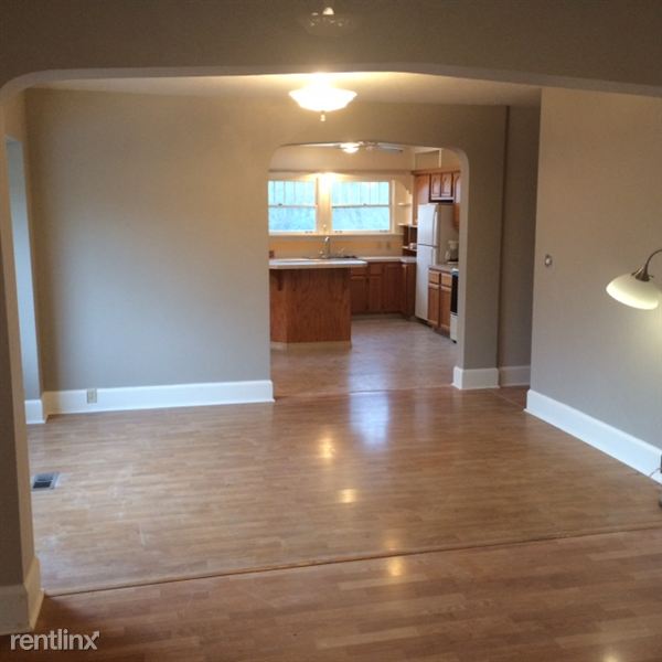 Building Photo - 149 NE 5th Ave