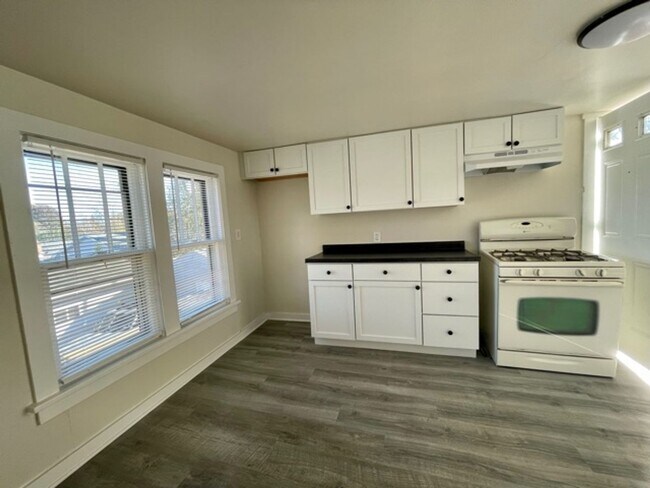 Foto del edificio - 915 12th Ave
